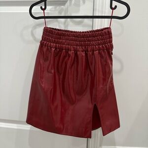 Faux leather burgundy skirt